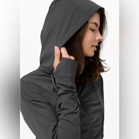 Lululemon Beyond the Studio Jacket
Graphite Grey Size 4 - Picture 4 of 10
